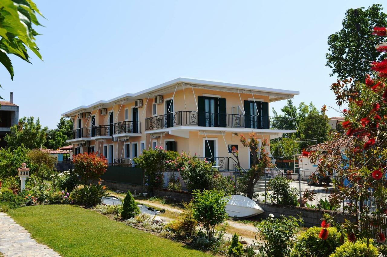 Evia Dream Family Apartments Edipsos Extérieur photo